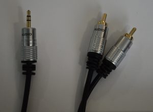 Cable #08 - 3.5mm -> Phono